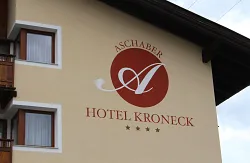 dielacherreferenzmalereibeschriftung.jpg